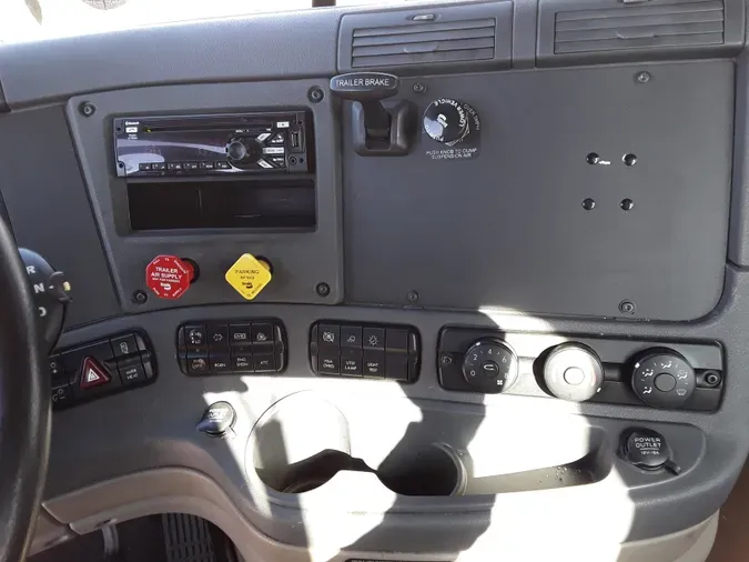 2018 FREIGHTLINER/MERCEDES CASCADIA 125