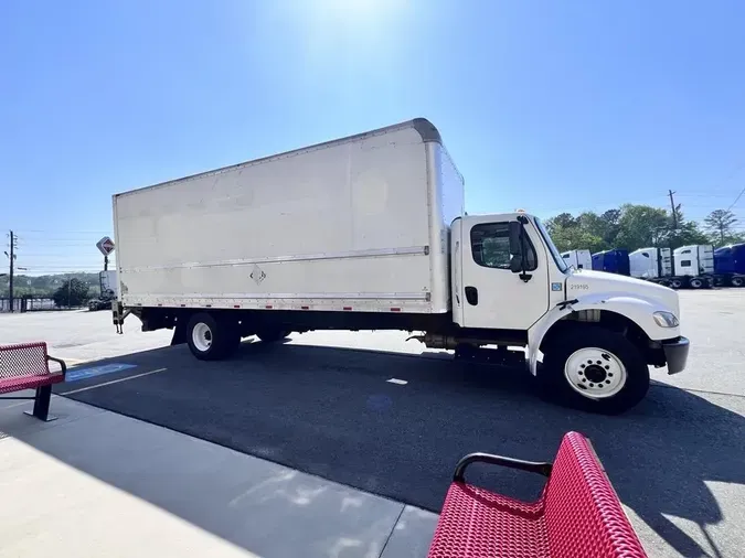 2019 Freightliner Business Class M2 106