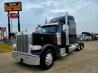2022 Peterbilt 389