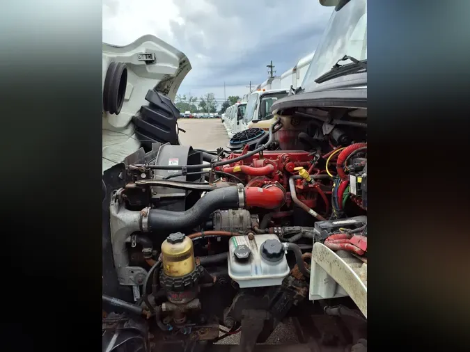 2019 FREIGHTLINER M2 106