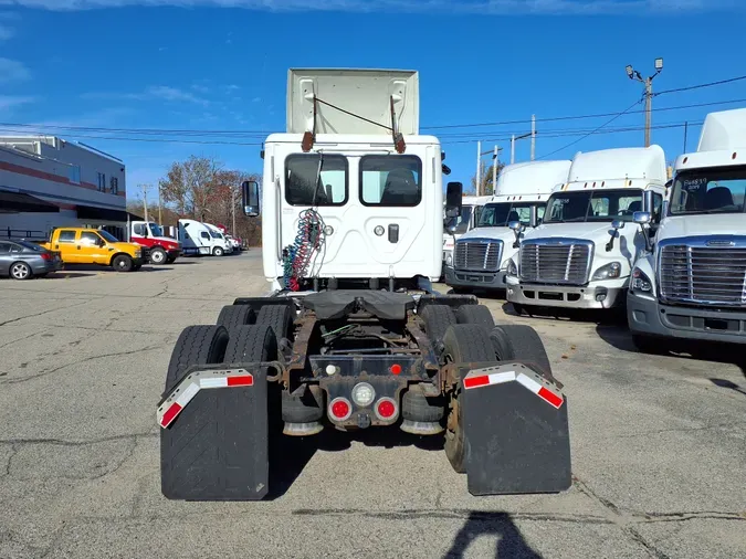 2017 FREIGHTLINER/MERCEDES CASCADIA 125