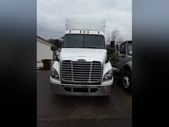 2017 FREIGHTLINER/MERCEDES CASCADIA 125