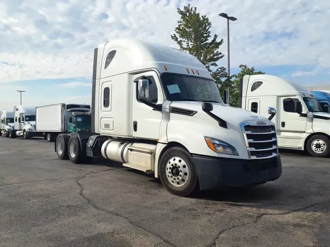 2019 FREIGHTLINER NEW CASCADIA PX12664