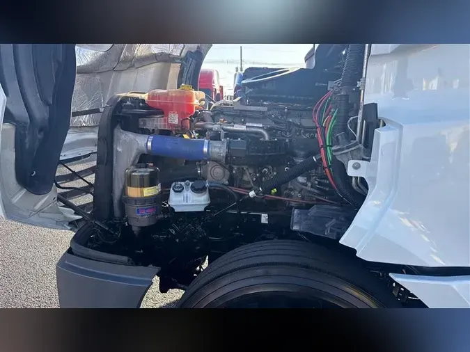 2020 FREIGHTLINER CA126