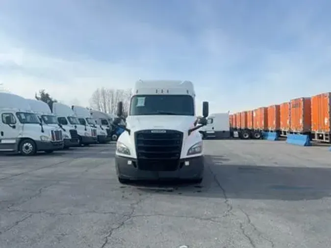 2020 Freightliner Cascadia