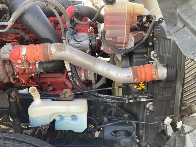 2019 NAVISTAR INTERNATIONAL LT625 DAYCAB T/A