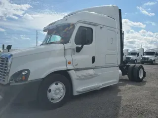 2020 Freightliner CASCADIA 125
