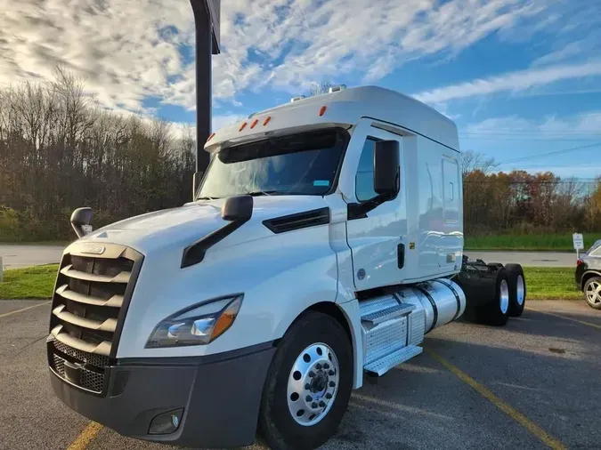 2022 Freightliner Cascadia&reg;1b632ebea2eec21e6bfd218cb16c20af