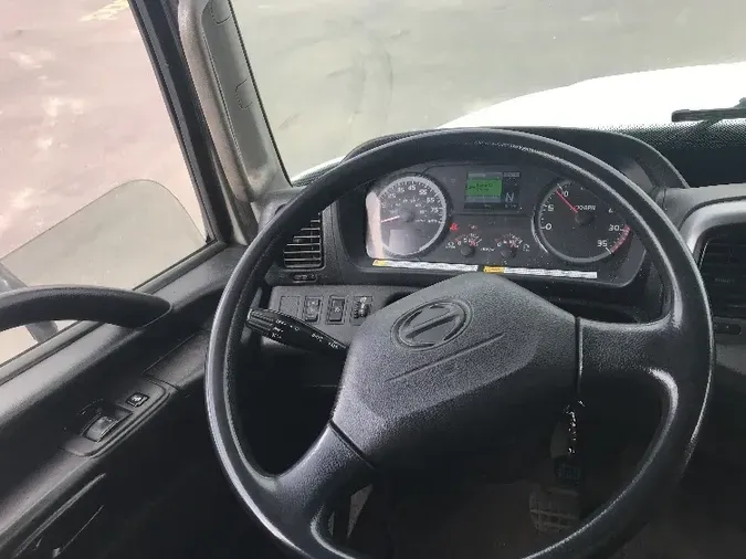2017 Hino Truck 338
