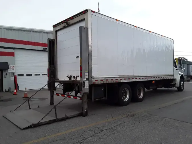 2017 FREIGHTLINER/MERCEDES M2 106