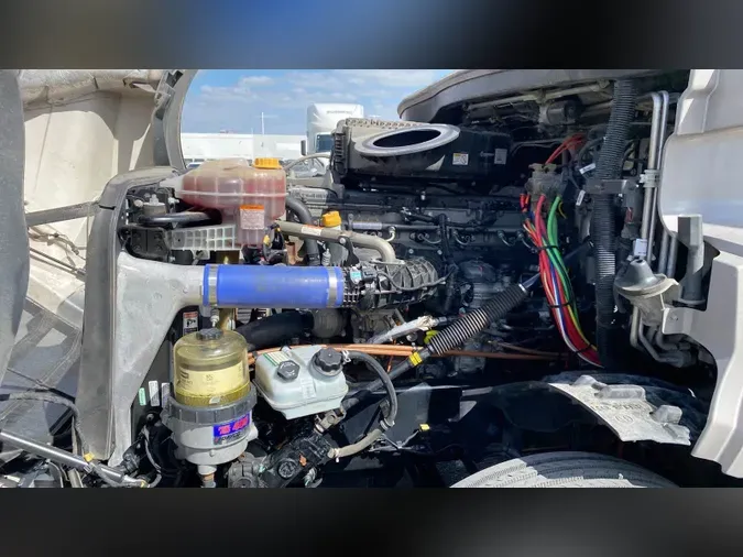 2024 Freightliner Cascadia 126