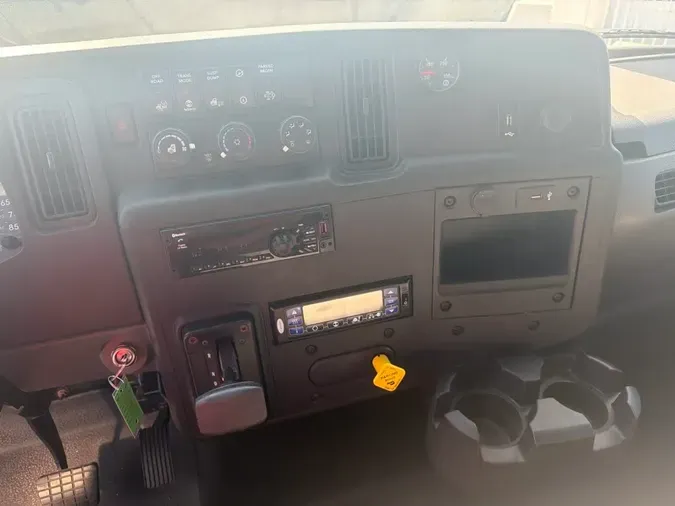 2021 NAVISTAR INTERNATIONAL MV607 (4X2)