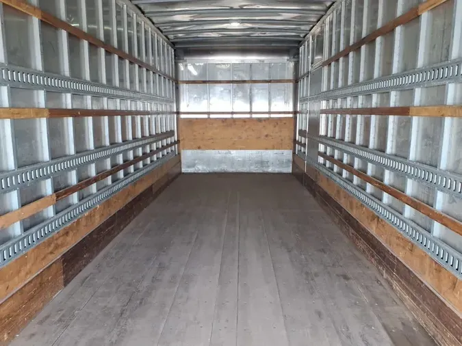 2018 FREIGHTLINER/MERCEDES M2 106