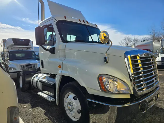 2018 FREIGHTLINER/MERCEDES CASCADIA 125