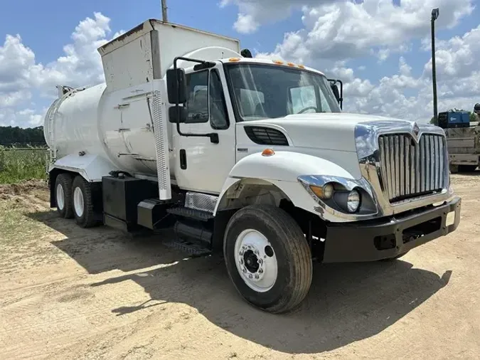 2012 INTERNATIONAL WORKSTAR 7400