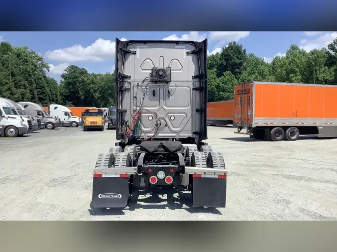 2023 Freightliner Cascadia 1261b7862d5003a5211c1d126fdbad0dd25