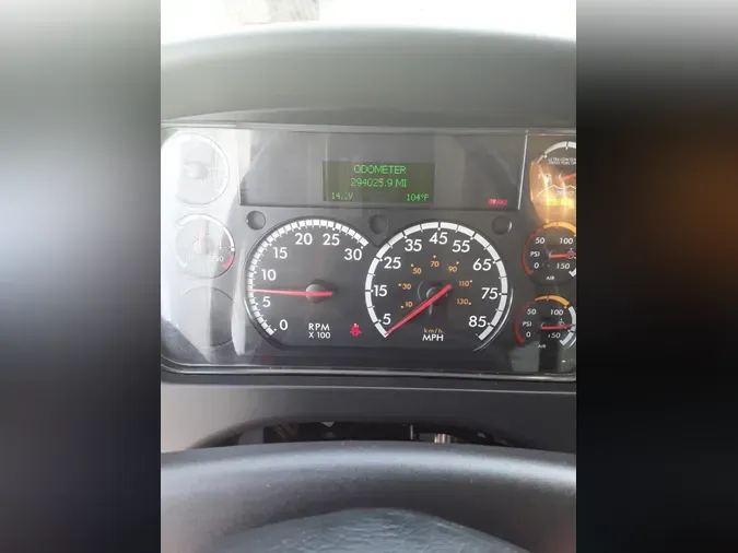 2020 FREIGHTLINER M2 106