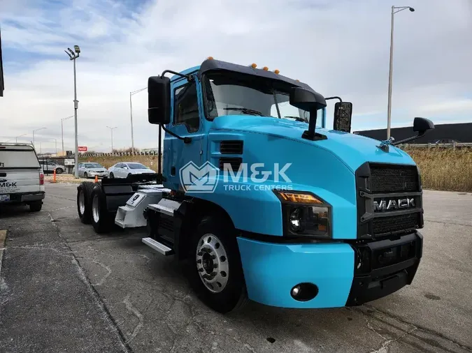 2020 MACK ANTHEM AN64T