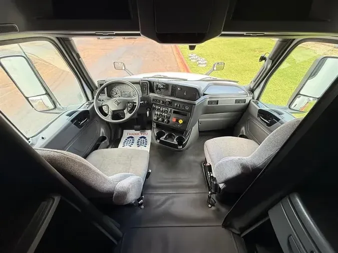 2022 INTERNATIONAL LT625
