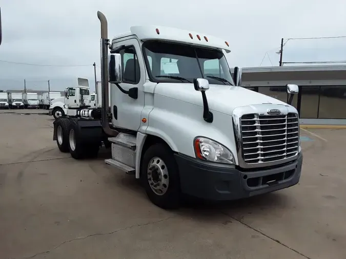 2019 FREIGHTLINER/MERCEDES CASCADIA 125