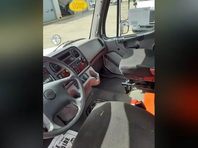 2020 FREIGHTLINER/MERCEDES M2-112