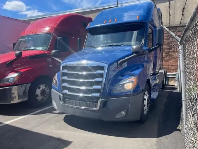 2019 FREIGHTLINER NEW CASCADIA PX126641b7e06a8c6c5c77ddc9561a90ffbdd65