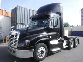 2015 FREIGHTLINER/MERCEDES CASCADIA 125