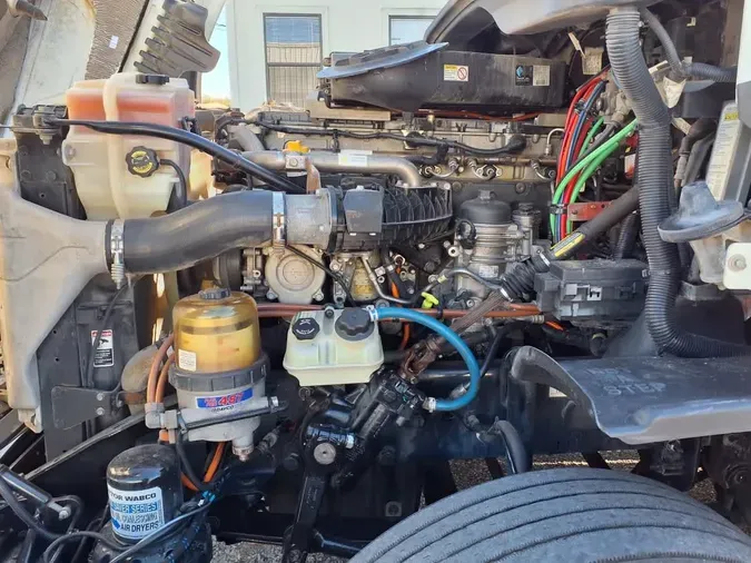 2018 FREIGHTLINER/MERCEDES CASCADIA 125