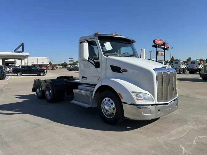 2017 Peterbilt 579