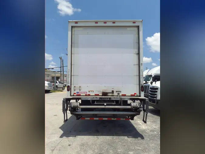 2016 FREIGHTLINER/MERCEDES M2 106