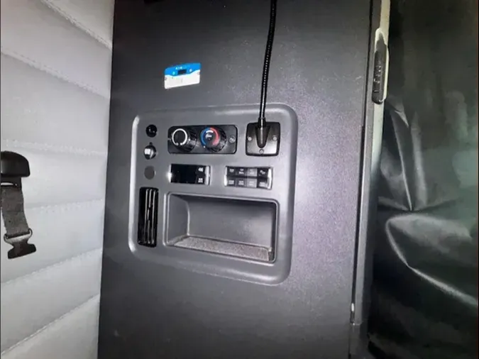 2023 Freightliner PT126SLP