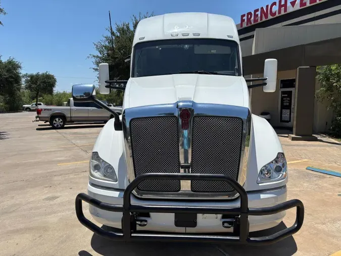 2022 Kenworth T680