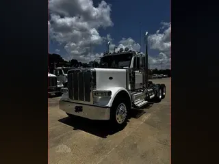 2027 PETERBILT 589