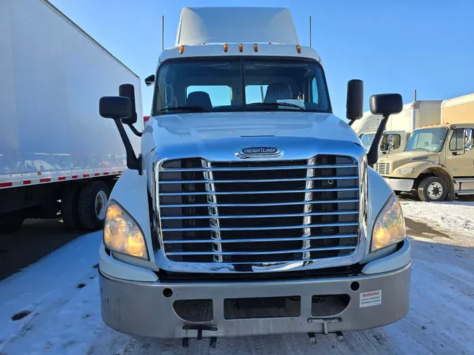 2019 FREIGHTLINER/MERCEDES CASCADIA 125