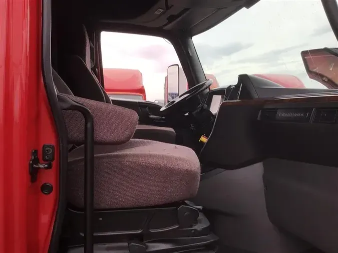 2022 INTERNATIONAL LT625