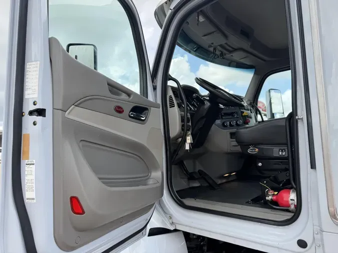 2021 Peterbilt 5671b9843429e9a8e69475f24e1785f78f3