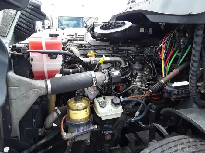 2019 FREIGHTLINER CASCADIA 125