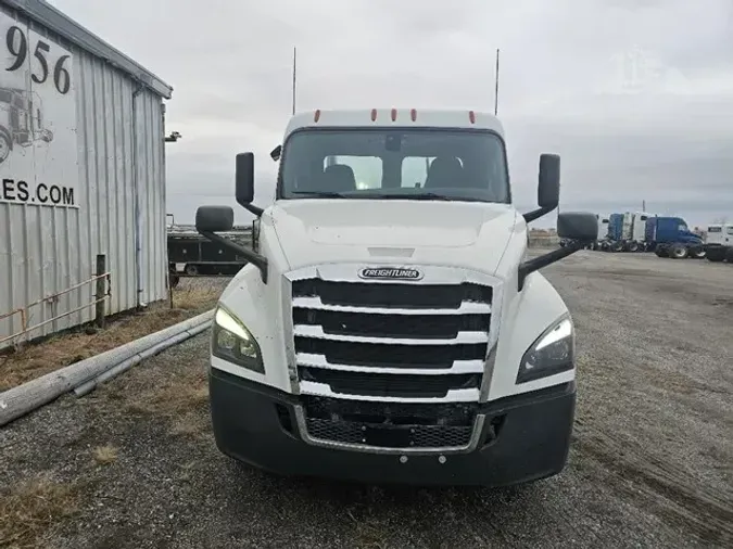 2020 FREIGHTLINER CASCADIA 126