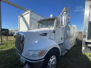 2006 PETERBILT 335