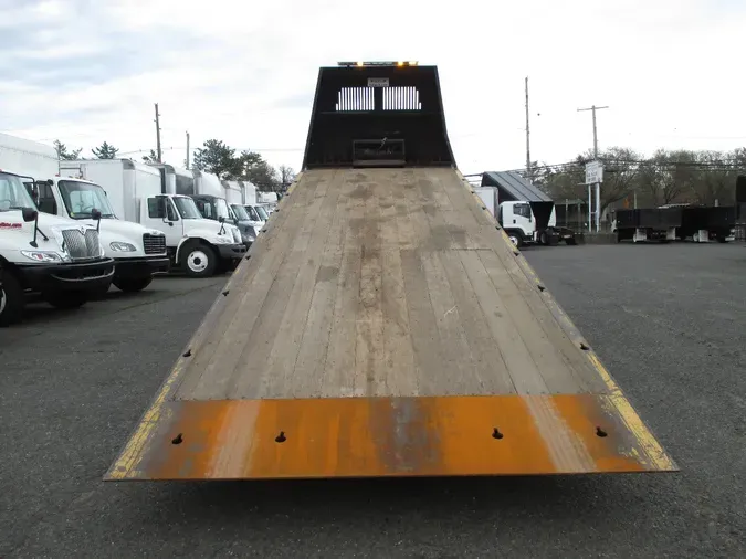 2019 INTERNATIONAL HV613