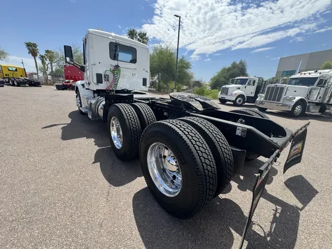 2022 Peterbilt 579