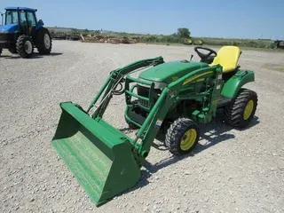 2007 John Deere 2305