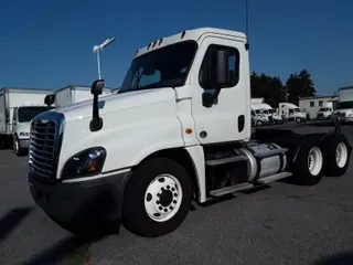 2018 FREIGHTLINER/MERCEDES CASCADIA 125