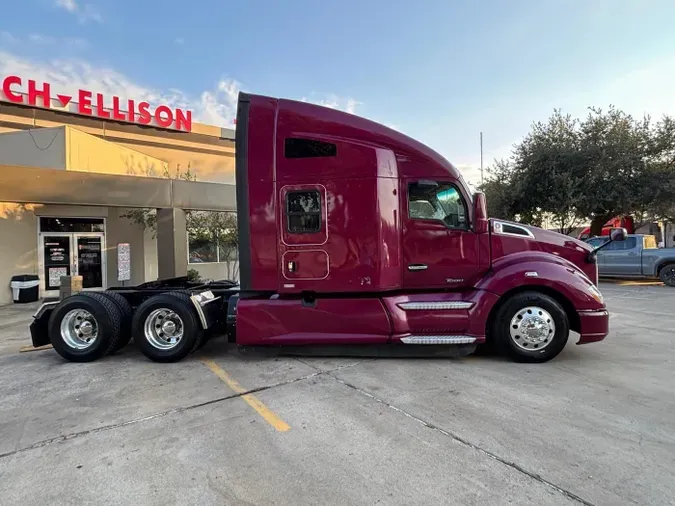 2022 Kenworth T680