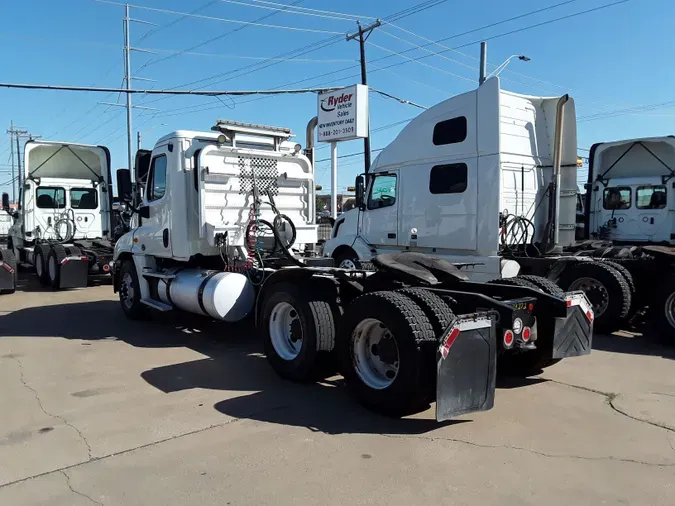 2017 FREIGHTLINER/MERCEDES CASCADIA 125