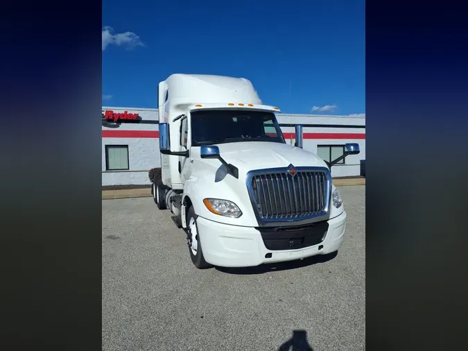 2019 NAVISTAR INTERNATIONAL LT625 SLPR CAB