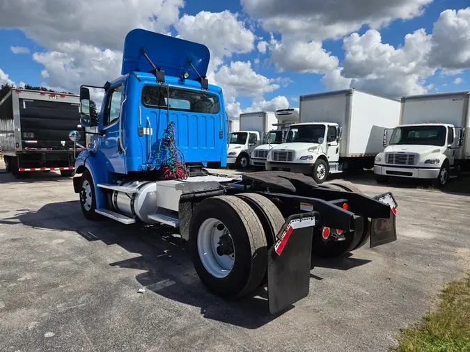 2016 FREIGHTLINER/MERCEDES M2 112