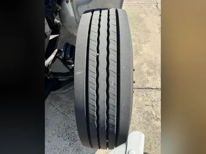 2020 Peterbilt 3371bad950198ae54c46a9bec41f76671b2