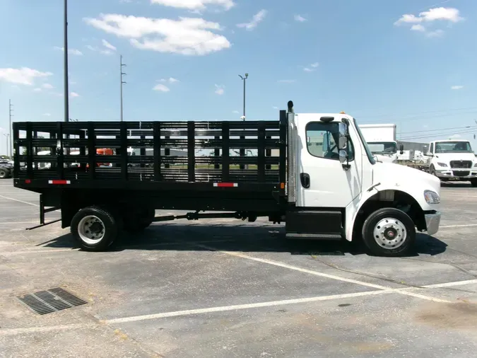 2019 Freightliner Business Class M2 106