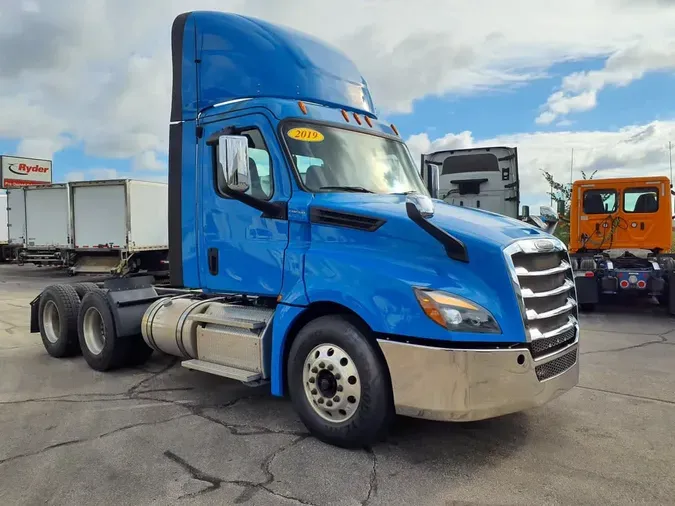 2019 FREIGHTLINER NEW CASCADIA PX12664